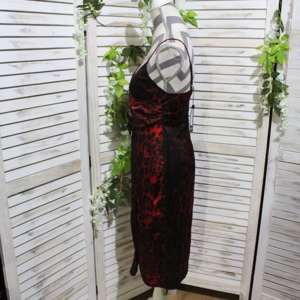 Pretty little thing red/black leopard print slip dress (944) - Picture 13 of 16